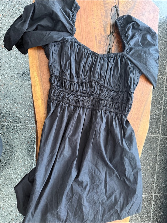 Faithfull the Brand Dresses & Skirts - Faithful the brand Smocked Black Puff Sleeve Mini Dress